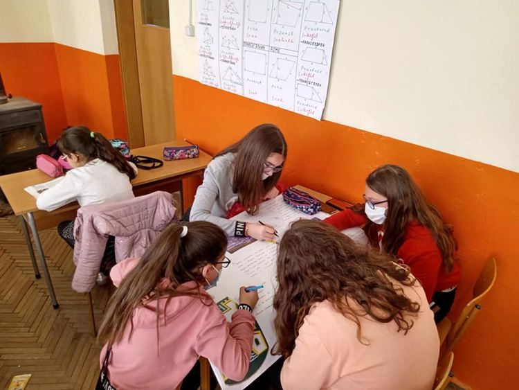 Всяко дете прегледано преди да го пуснат в училище