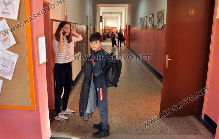 Близо 1/3 от децата си тръгнаха от хасковски училища по преценка на родителите