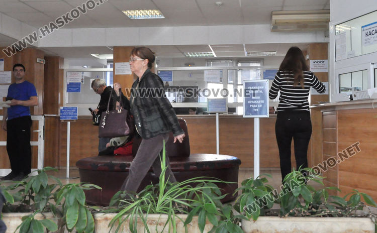 Строг пропускателен режим в Паспортна служба в Хасково