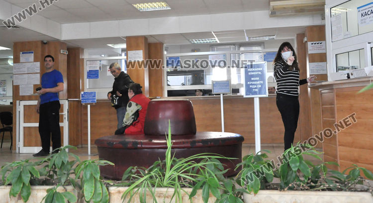 Строг пропускателен режим в Паспортна служба в Хасково