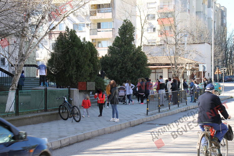 Родители масово изпразниха димитровградските училища