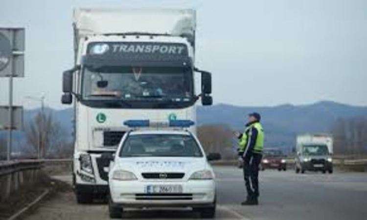 Тираджии от Смолян и Златоград поставени принудително под карантина. Обикаляли кръчми и дискотеки. 