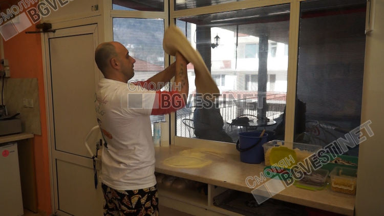 Ресторанти и заведения за бързо хранене с алтернатива - или затварят, или се преориентират само към доставки за вкъщи