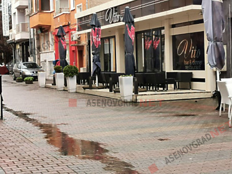 Асеновград в първата си неделя под карантина (Снимки)