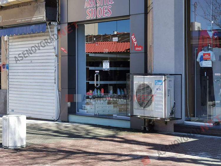 Асеновград – спазват ли се извънредните мерки срещу коронавируса (Снимки)