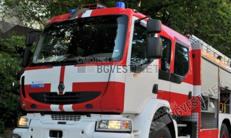  "Сузуки Витара" изгоря в Смолян, разследват пожара