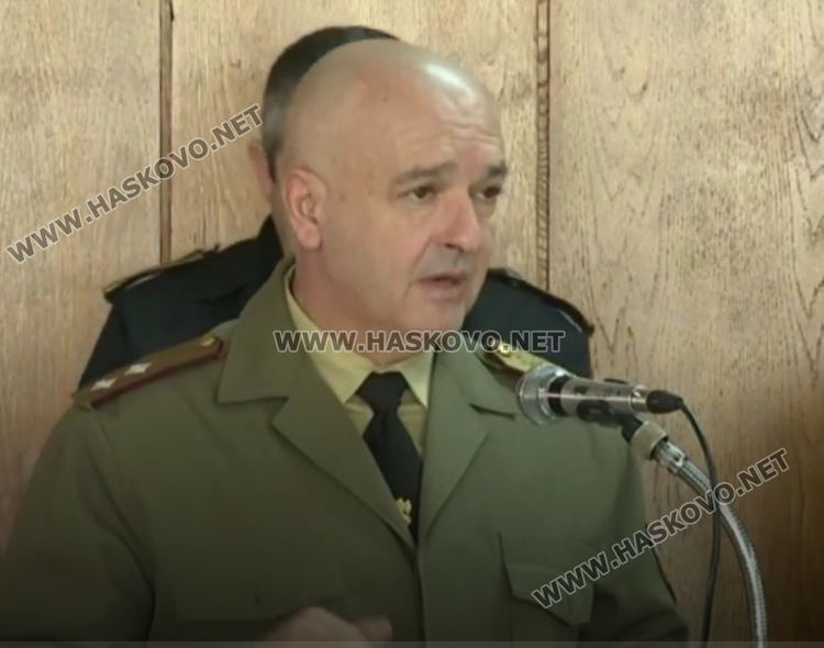 Нови мерки: На опашките на 2 метра, 67 са заразените в България