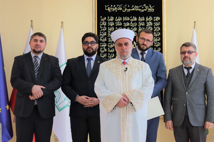 Мюфтийството: Джамиите остават постоянно отворени, но не се допуска събиране на хора