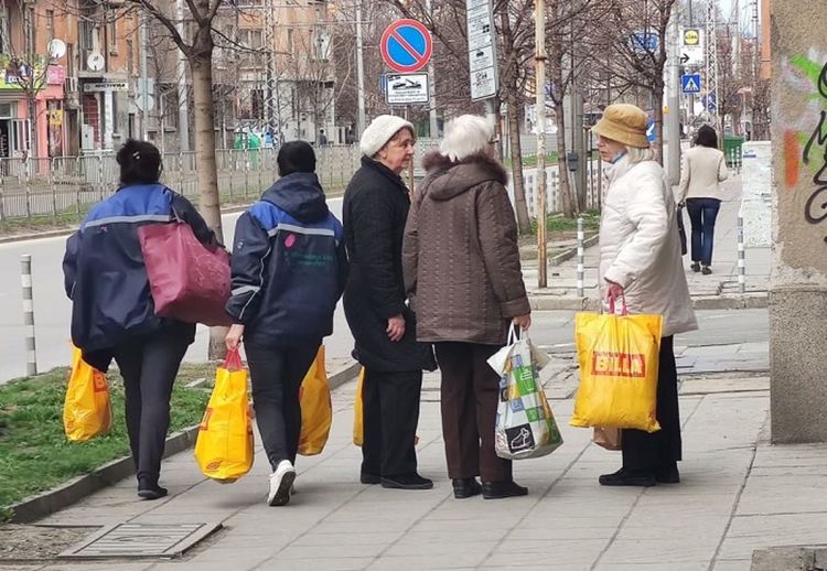 За да има още пролети, гледайте тази от прозореца