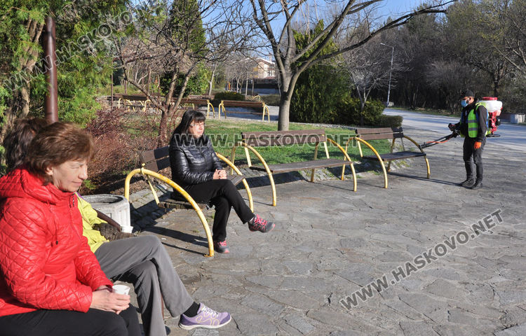 Дезинфекцията в Хасково продължава, оставиха два тролея