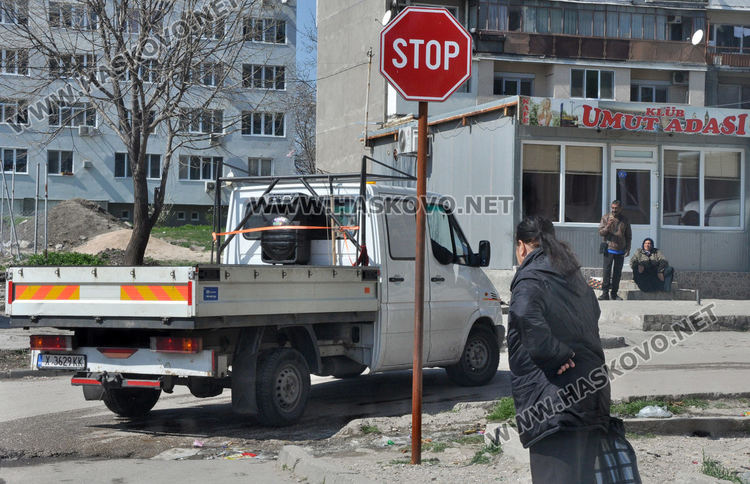 С високоговорител призоваха хасковлии да си останат вкъщи, апелът започна от "Република"