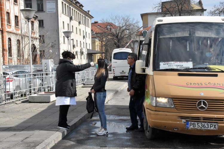 Как се движат автобусите на междуселищния и междуградски транспорт в Асеновград
