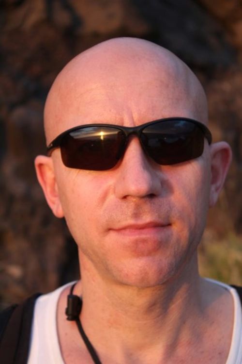 Ивайло Пенчев от Уолтопия: Група предприемачи желаем да купуваме и даряваме респираторни апарати