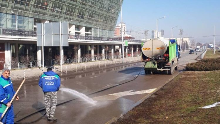 Тренират разгръщане на военнополева болница в спортна зала