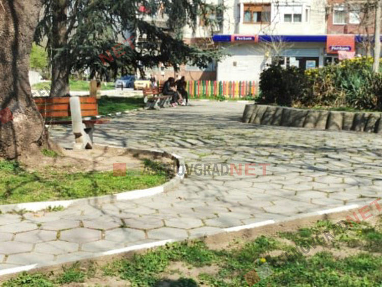 Общината с видеоапел към асеновградчани: "Останете у дома!"