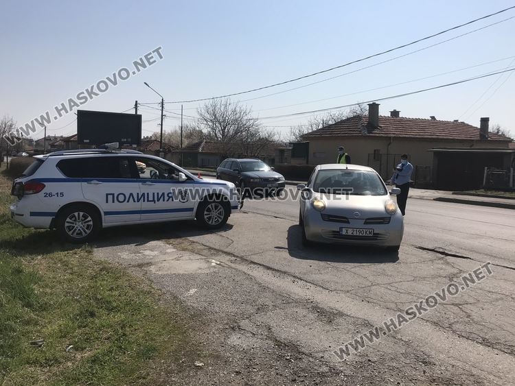 Полицаите на КПП-тата връщат рибари и хора, тръгнали на разходка