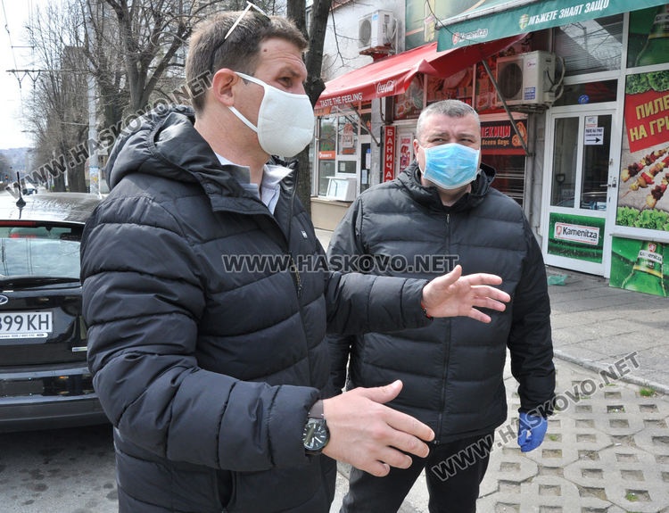 Полицаи и кметове разгониха роми в Орфей и струпали се хора в паркове 