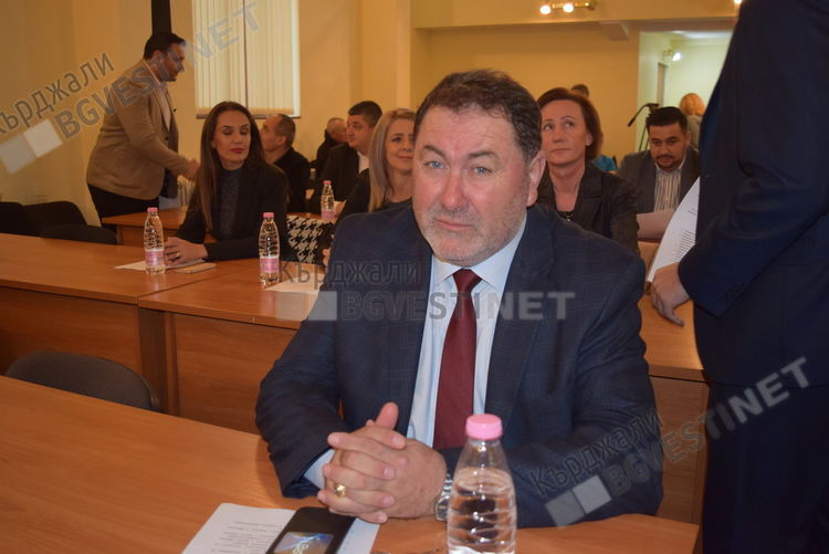 Алтанай Халил