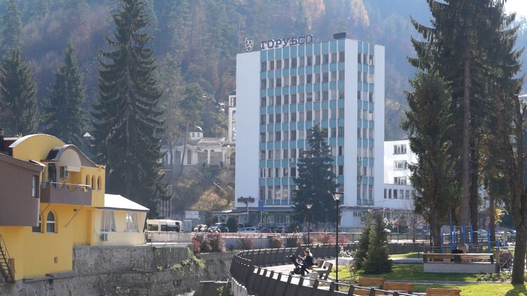 Миньорите в Мадан са осигурени с предпазни средства, рудодобивът продължава