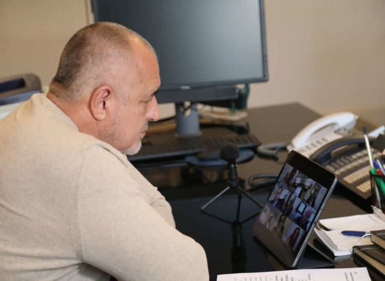 Забранява се износът на маски и дезинфектанти