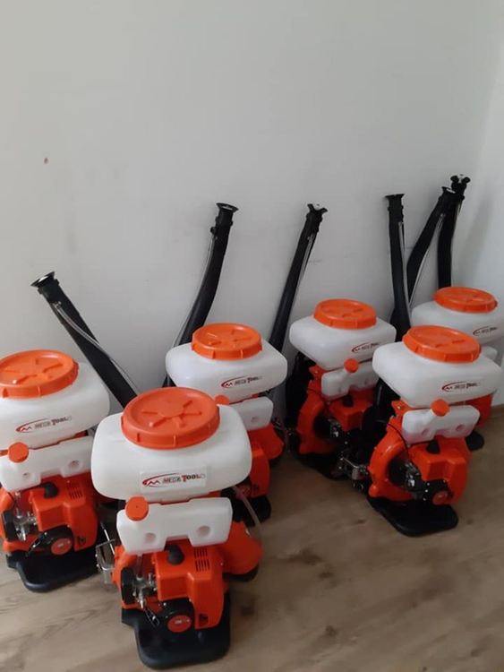 81 души от димитровградско под карантина, Общината получи първи дарения - моторни пръскачки, защитни маски и шлемове