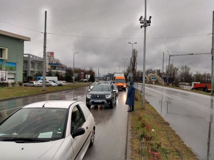 Обновиха декларацията за преминаване през КПП-тата