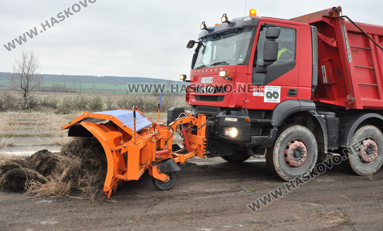 АПИ влезе на летище Узунджово, започна подготовката му за ТИР паркинг