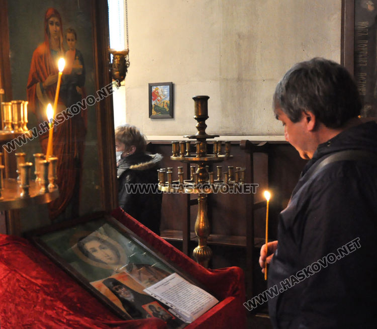 Литургия в хасковските храмове на Благовещение и молитва срещу коронавируса
