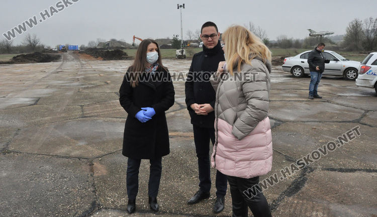 Първите тирове вече са на летище "Узунджово" под полицейска охрана