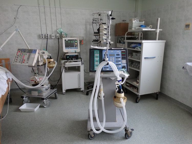 256 легла, от които 38 интензивни за пациенти с коронавирус в Хасковска област