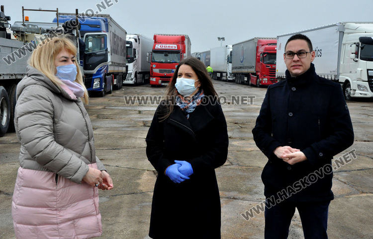 Първите тирове вече са на летище "Узунджово" под полицейска охрана