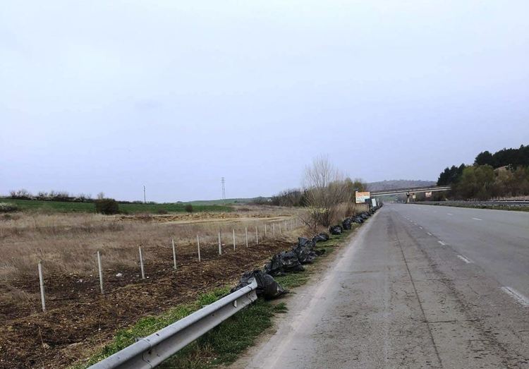 Прибраха  30 т отпадъци по АМ “Марица” преди границата с Турция