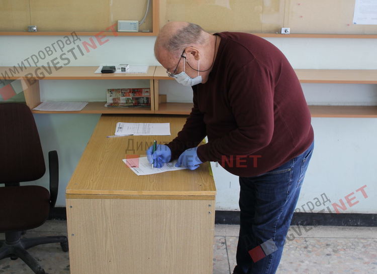 Няма голям наплив за регистрация на безработни в Димитровград, приемат документи и дистанционно