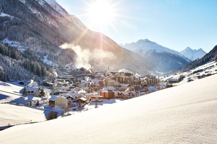 От 600 до 1200 чужденци са се заразили с коронавирус в австрийски ски курорт, обяви експерт