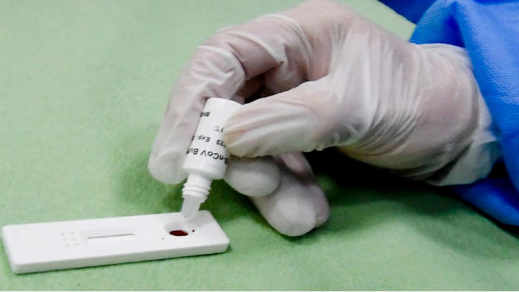 Изписано е тричленното семейство от Перник, лекувано от коронавирус 