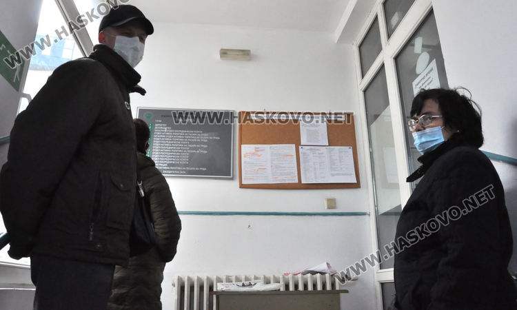 120 безработни регистрирани за ден в Хасково, над 70 души извиха опашка днес