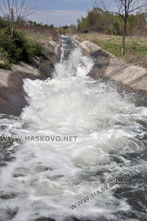 Прелива язовирът край Мандра, още се чака "Ивайловград"