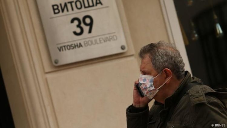 Коронавирус в България: колко дълго още? 15, 18, 24 месеца?