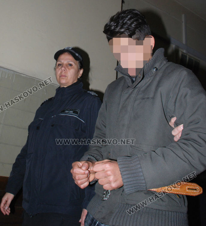 Определят попечител на 14-годишния, обвинен в убийство