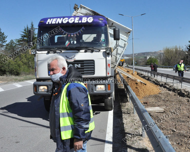 LED лампи ще осветяват пътя след Хасково към Димитровград
