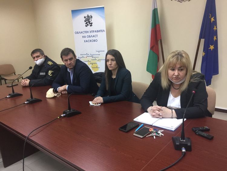 Тестват за Ковид-19 семейството на заразените баща, брат и сестра