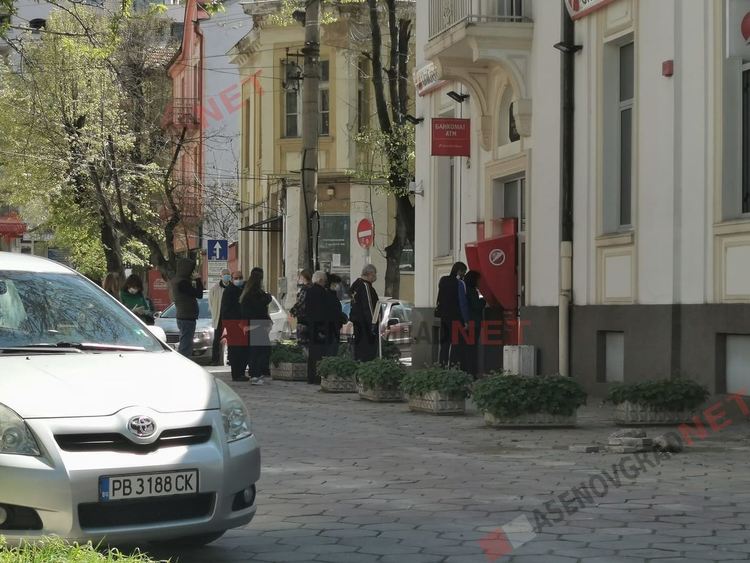 21 в Асеновград минаха под карантина, за 14 други тя приключи (Снимки)