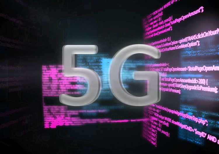 Вандали запалиха 5G кули, защото смятат, че разпространяват вируса 
