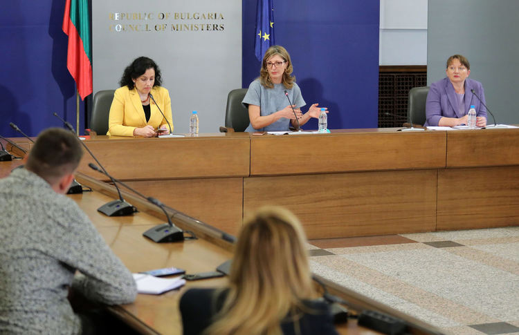 Държавата поема 60 процента от осигуровките по схемата "60/40"