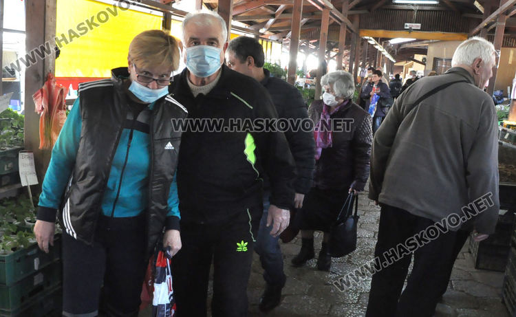 Хасковлии се втурнаха да купуват разсад, чесънът стигна 20 лева