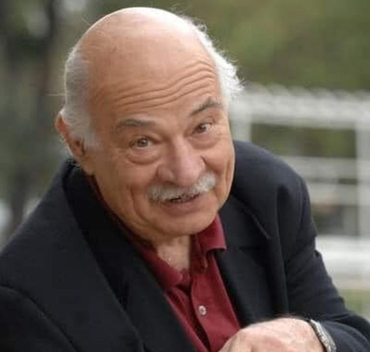 Почина любимият на поколения българи актьор Вълчо Камарашев