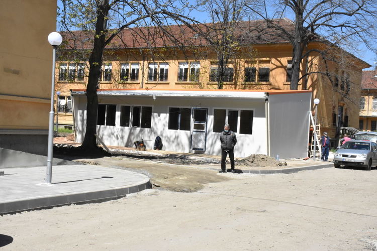 Изграждането на пловдивската лаборатория за COVID-19 е на финала си