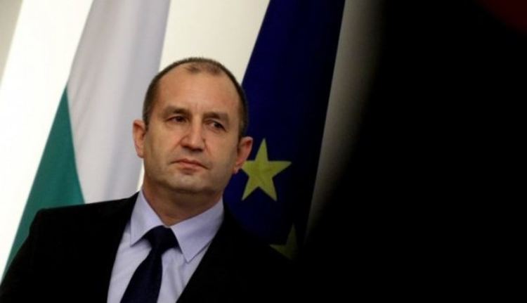 Президентът подписа указите за промени в Закона за извънредното положение, обародвани са