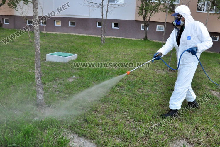 Пръскането срещу кърлежи и комари започна от "Бадема", продължава в "Болярово"