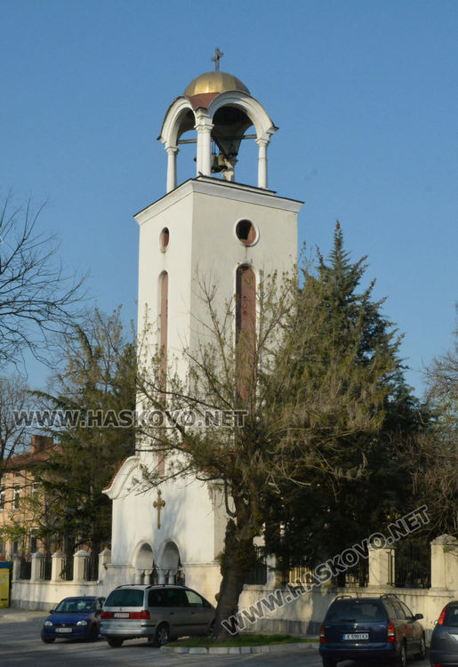 На Лазаровден малцина влязоха в храмовете за светата литургия